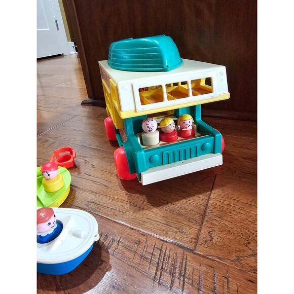 Fisher Price RV Camper & Boat - Picture 2 of 8